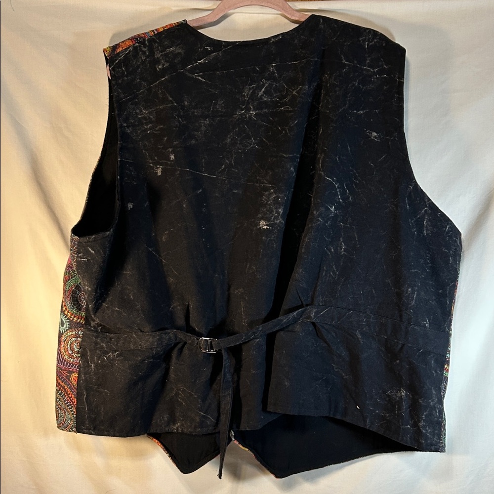 Little Kathmandu Men’s Colorful Patterned Vest - Picture 2 of 3